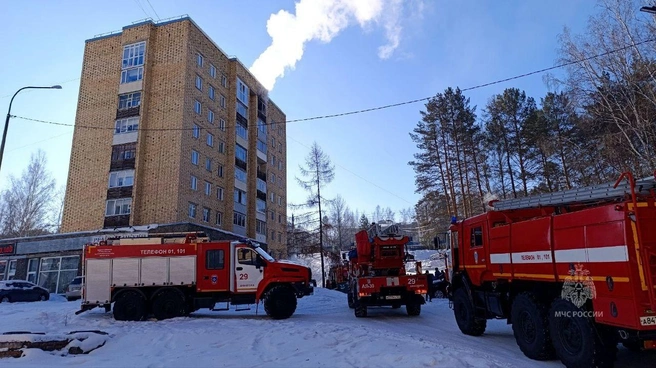 Загорелась квартира в 9-ке на набережной Дивногорска | Источник: МЧС Красноярского края/t.me