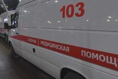 Машина сбила троих подростков на самокате в Приморье