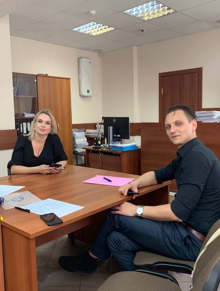 Бывшего редактора Первого канала Марину Овсянникову отправили под домашний арест