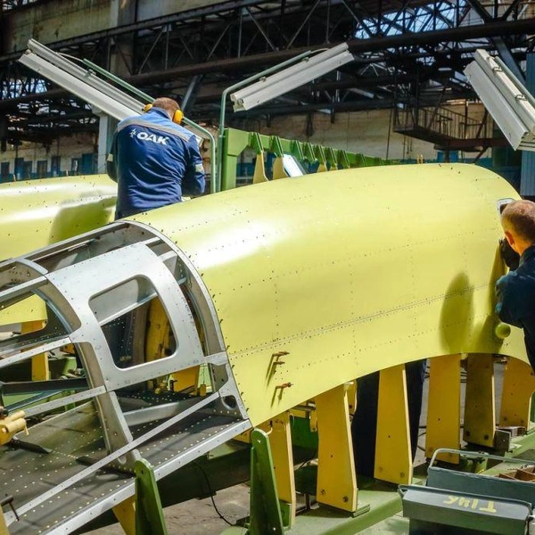Сборка мотогондол турбовинтового двигателя Ил-114-300 на ВАСО | Источник: Авиастроительная корпорация, Ростех / rostec.ru