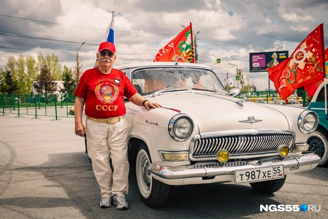 «Волга» ненамного младше хозяина | Источник: Кирилл Башинский / NGS55.RU
