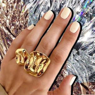 6 трендовых цветов маникюра в стиле «тихая роскошь» на осень и зиму 2025