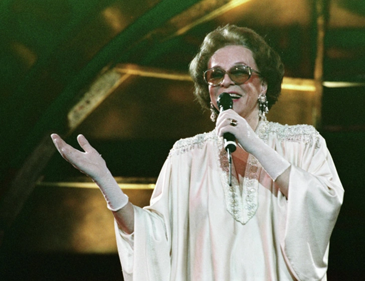 Гелена Великанова | www.starhit.ru