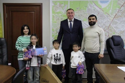 Семью азербайджанцев затравили в Екатеринбурге из-за новогодних подарков