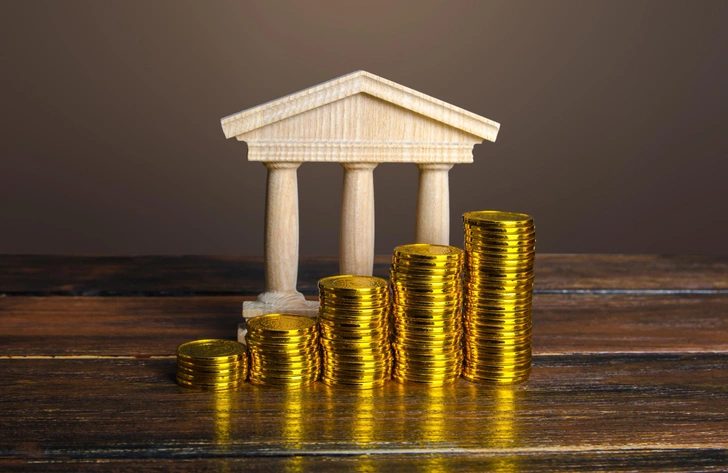 Инфографика: топ-15 стран по объему госдолга в 2025 году | Источник: Andrii Yalanskyi/Shutterstock/Fotodom.ru