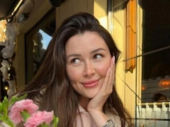 «На самом деле жаль этих женщин»: Анна Заворотнюк отреагировала на критику внешности