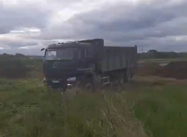 Депутат Рязанской гордумы Захаров: озеро Дикая утка снова начали засыпать | ya62.ru