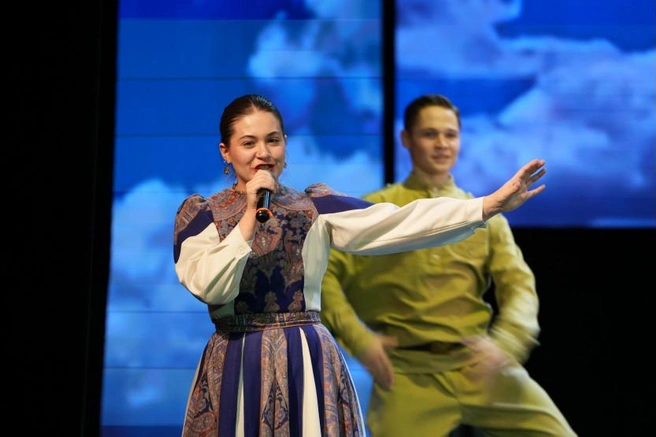 На гала-концерте в Новосибирске выступили местные коллективы и кавер-группа «Айвазовский Оркестра» | Источник: Пресс-служба Правительства Новосибирской области