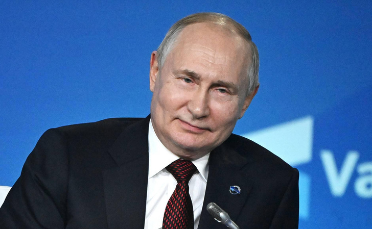 SHAMAN поздравил Владимира Путина с днем рождения и позвал на свой концерт в Кремле