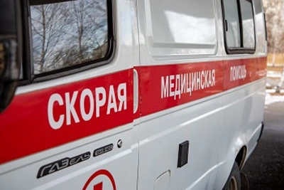 Легковой автомобиль столкнулся с КамАЗом на трассе «Амур»