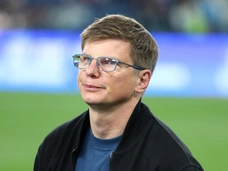 «Поваляться бы с девушкой в гостишке»: неужели Аршавин ушел от гражданской жены Анны, родившей ему ребенка