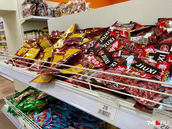 Цены на популярные закуски действительно не бьют по карману  | Источник: Михаил Шилкин 
