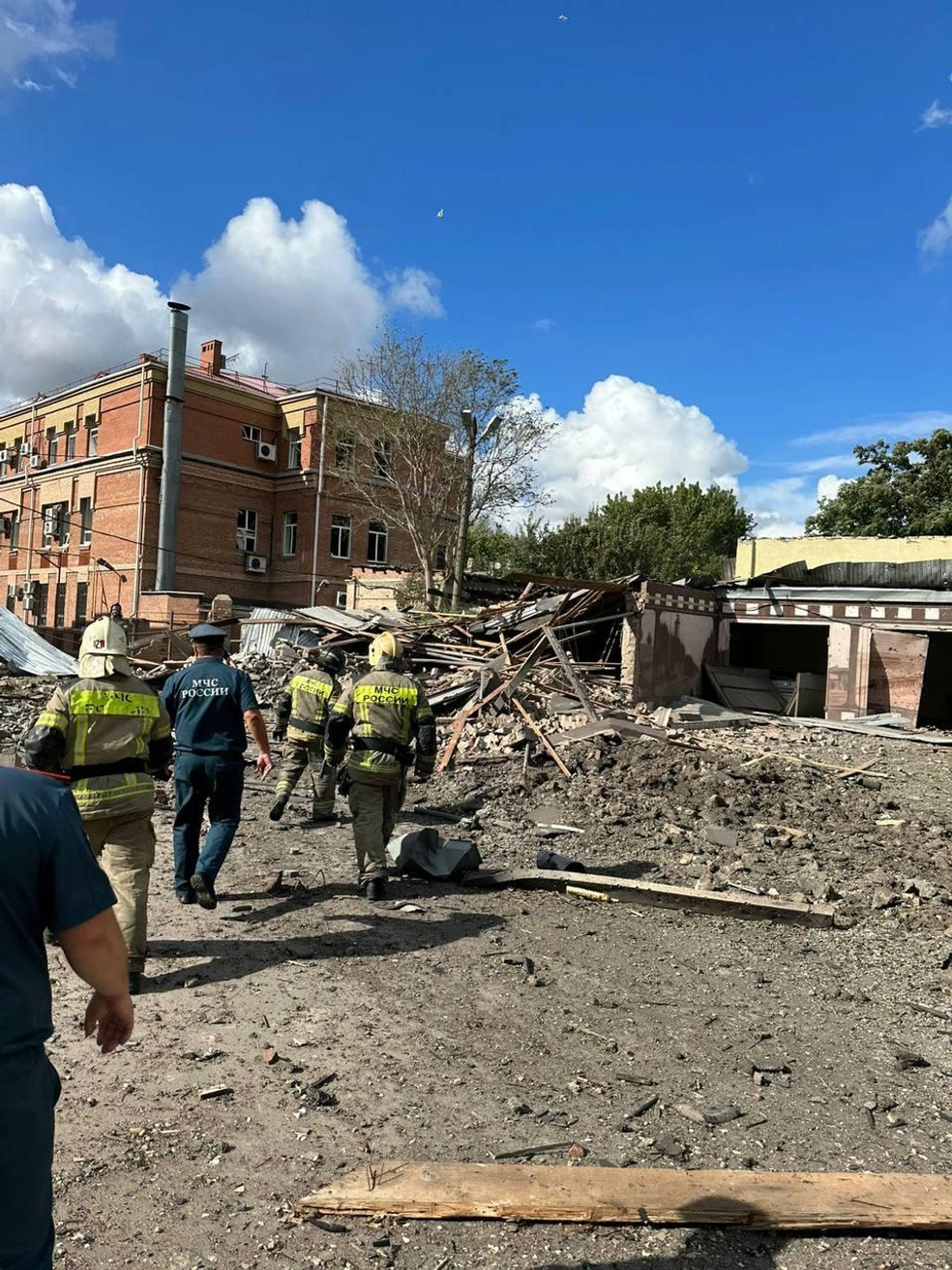 Губернатор Ростовской области Василий Голубев прокомментировал взрыв в  центре Таганрога - 28 июля 2023 - V1.ру