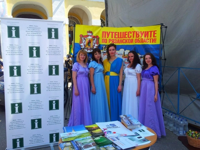 девушки