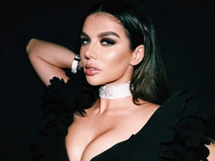 Анна Седокова рассказала, что уже похудела на 4 кг