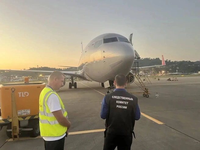 Boeing 737-800 авиакомпании ударился хвостовой частью о ВПП в Сочи | Источник: Официальный канал Западного МСУТ СК России