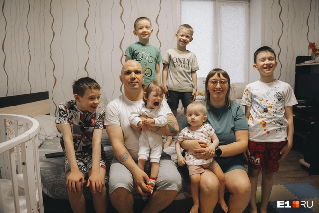 В многодетной семье каждый — особенный ребенок | Источник: Кирилл Кушнов / E1.RU