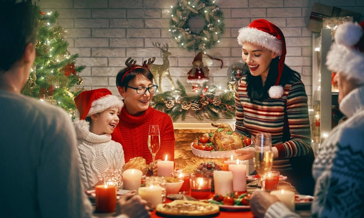 Эндокринолог Жито собрал здоровую продуктовую корзину для праздничного стола | Источник: iStockphoto/Choreograph (Konstantin Yuganov)