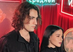 Догилева шокировала переменами, Шепс привел возлюбленную, Медынич объявила о пополнении: «Вампиры средней полосы»