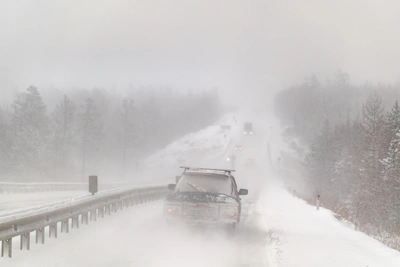 Sverdlovsk Highways Snowed In: Emergency Warning for Drivers