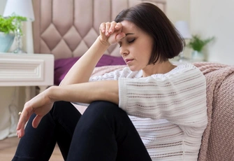 «Муж извел ревностью: проверяет передвижения, досматривает мое нижнее белье»