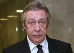 Михаил Ефремов: «Я не алкоголик, а жизнерадостный пьяница»