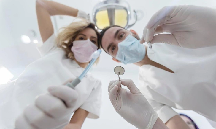 Клинический случай: после лечения у стоматолога 5-летняя девочка разучилась есть | Источник: iStockphoto/isabella antonelli