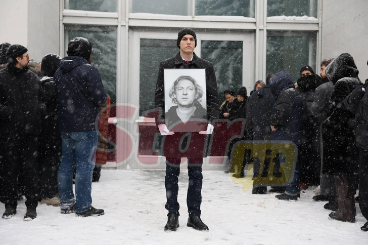 С Александром Олейниковым простились 28 января | www.starhit.ru