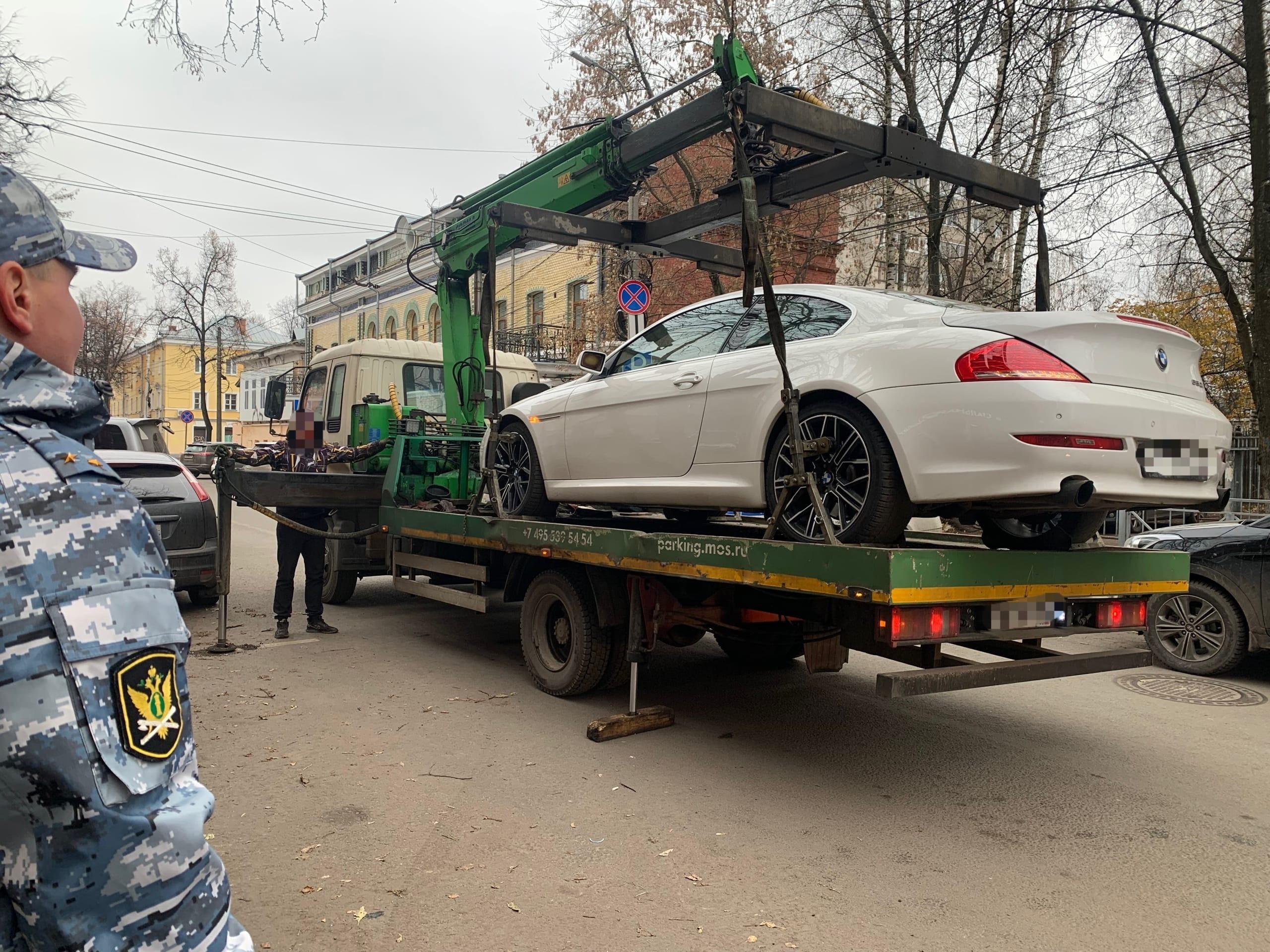 Отобрали машину за штрафы: в Ярославле у 23-летнего парня отобрали BMW 650i за  пьяную езду и штрафы 5 ноября 2022 - 5 ноября 2022 - 76.ру