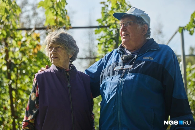 Валентина Артемовна и Анатолий Степанович живут в браке уже 58 лет | Источник: Александр Ощепков / NGS.RU