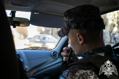 Росгвардейцы задержали подозреваемого в грабеже в Кирове