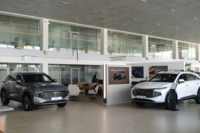 В салоне «Восток Моторс» можно не только приобрести автомобиль, но и пройти сервисное обслуживание | Источник: «Восток Моторс»