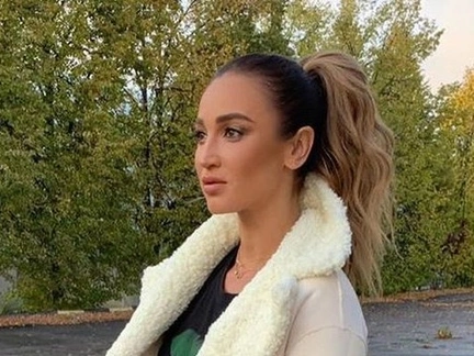 Тренды осени-зимы: дубленки из 90-х, клетка и яркие свитера