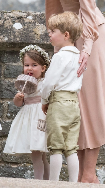 Принц Джордж и принцесса Шарлотта на свадьбе Пиппы Миддлтон и Джеймса Мэттьюса, Энглфилд Грин, 20 мая 2017