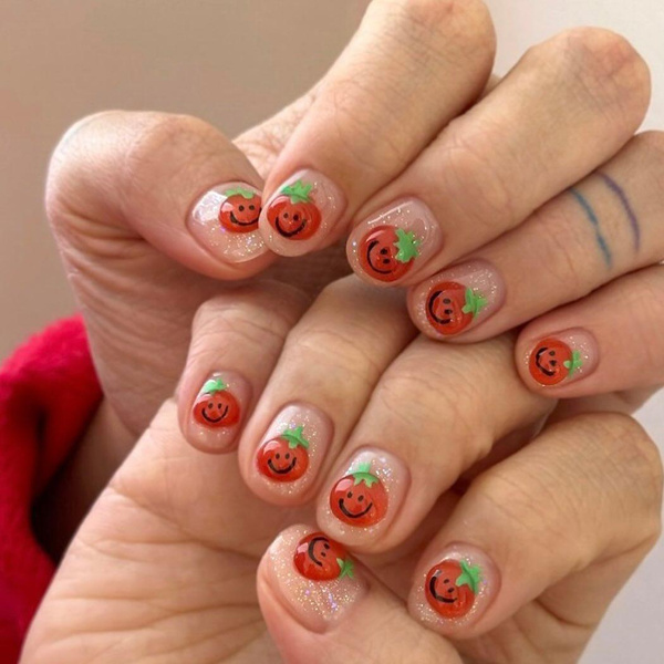 Помидоры на ногтях: 5 милых трендовых маникюров в корейском стиле