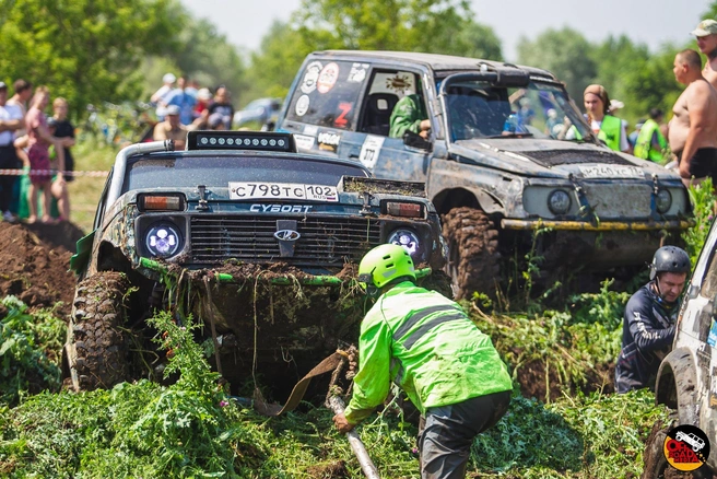 Приходится выбираться из неприятностей  | Источник: 4x4Sport 