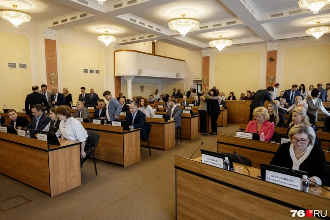 Муниципалитет Ярославля проводил Молчанова на работу в Госдуму РФ  | Источник: Александр Куренной / 76.RU