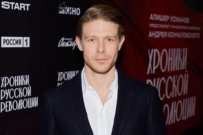 «С моей семейной историей сложно сделать крепкую семью»: Никита Ефремов объяснил, почему не спешит в загс