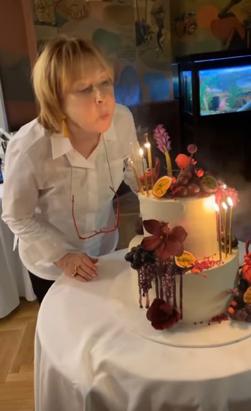 «Вечно молодые красотки»: Удовиченко отпраздновала день рождения в компании Гузеевой и Долиной