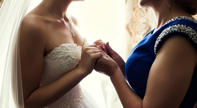 Перед свадьбой: как нейтрализовать токсичную мать невесты?