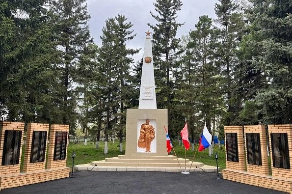 Восстановленный мемориал Воинской славы в Новотроицком | Источник: администрация Омского муниципального района Омской области