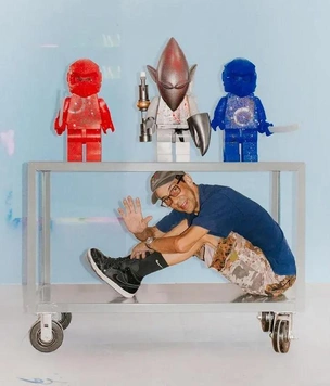 Не силой, а умом: новый персонаж Lego Ninjago от нью-йоркского художника Futura
