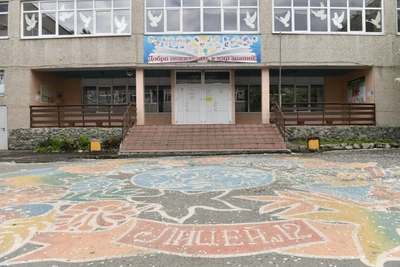 Педагог из Екатеринбурга восстановилась в лицее после увольнения