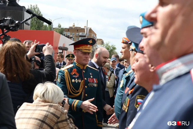 Десятки камер направлены на губернатора | Источник: Роман Данилкин / 63.RU