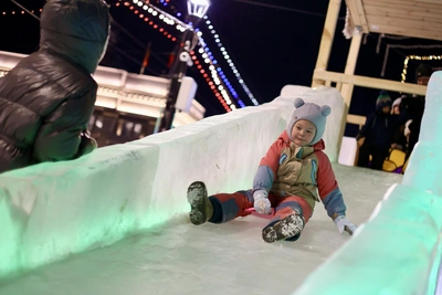 Ледовый городок в Челябинске ждёт гостей на праздники