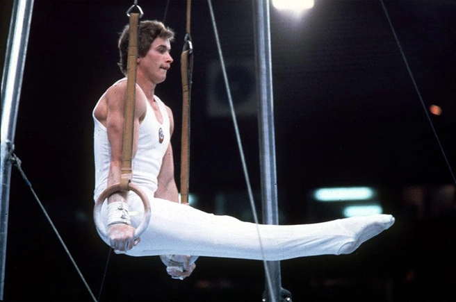 Выступление на кольцах поразило и зрителей, и жюри на Олимпиаде в Монреале | Источник: Александр Яковлев / ТАСС