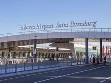 В Санкт-Петербурге закрыли небо над аэропортом Пулково и подняли военные самолеты: что случилось