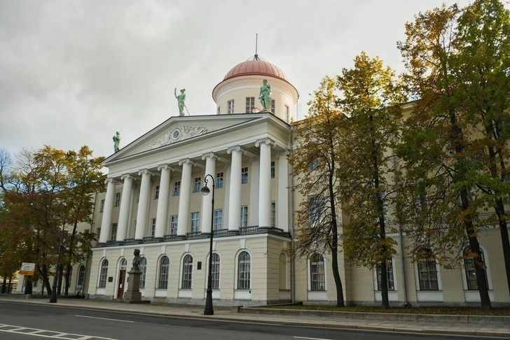15 декабря 1905 в Санкт‑Петербурге учредили Институт русской литературы РАН, известный как Пушкинский Дом. | Источник: KirShu/Shutterstock/Fotodom.ru