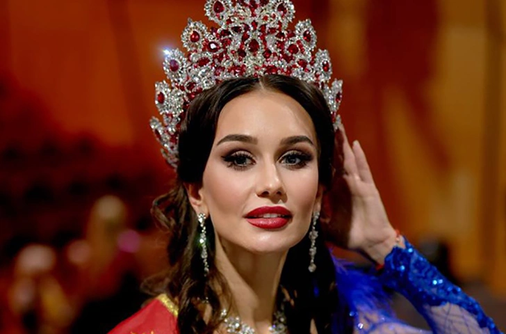 Вы бы ее не узнали: 15 честных фото 40-летней «Миссис Москва-2022»