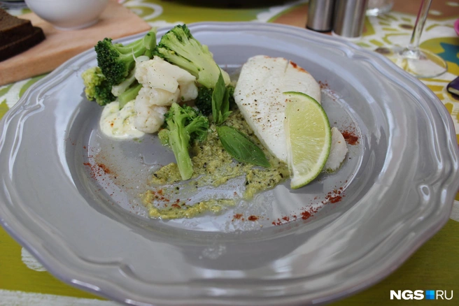 Солить врачи советуют не на глаз, а четко рассчитывая норму в день | Источник: Станислав Соколов / NGS.RU